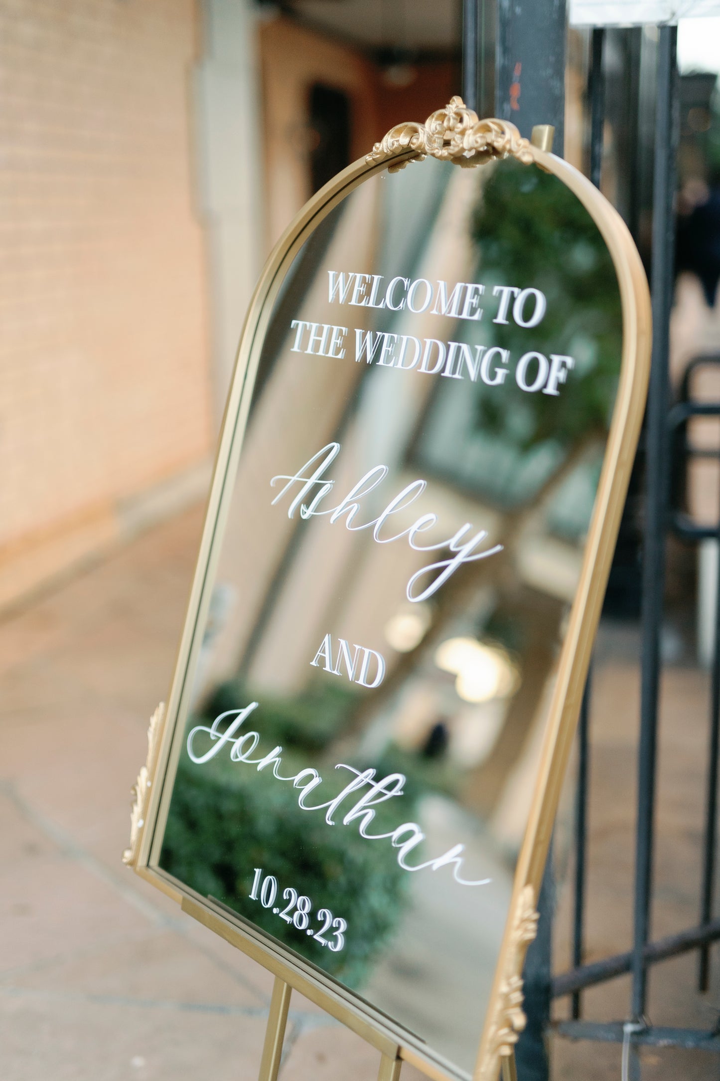 Gold Arched Mirror Welcome Sign - RENTAL